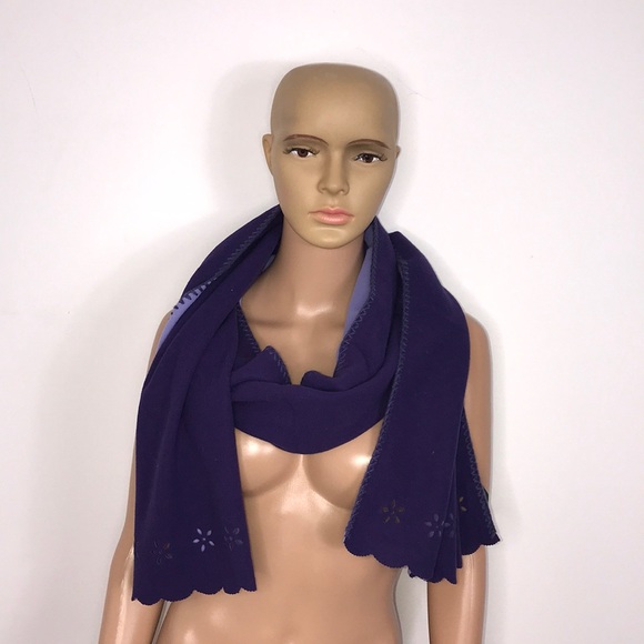 Lauren Ralph Lauren fleece blanket scarf - Picture 1 of 6